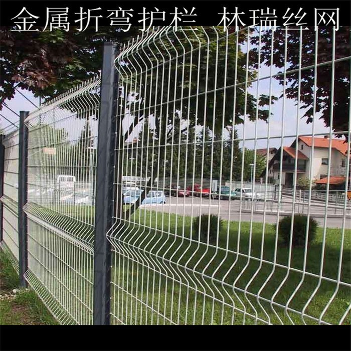 场区隔离护栏网  江西光伏发电围栏  公路护栏网 林瑞现货秒发图2