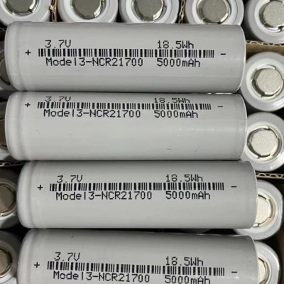 21700锂电池5000mAh3.7V动力5c充电电池逆变器电动玩具灯具储能